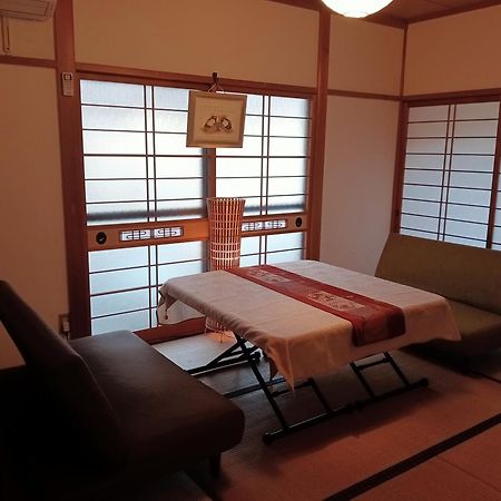 Imabari Railway Station しまなみ海道お宿ぽんぽこ מראה חיצוני תמונה