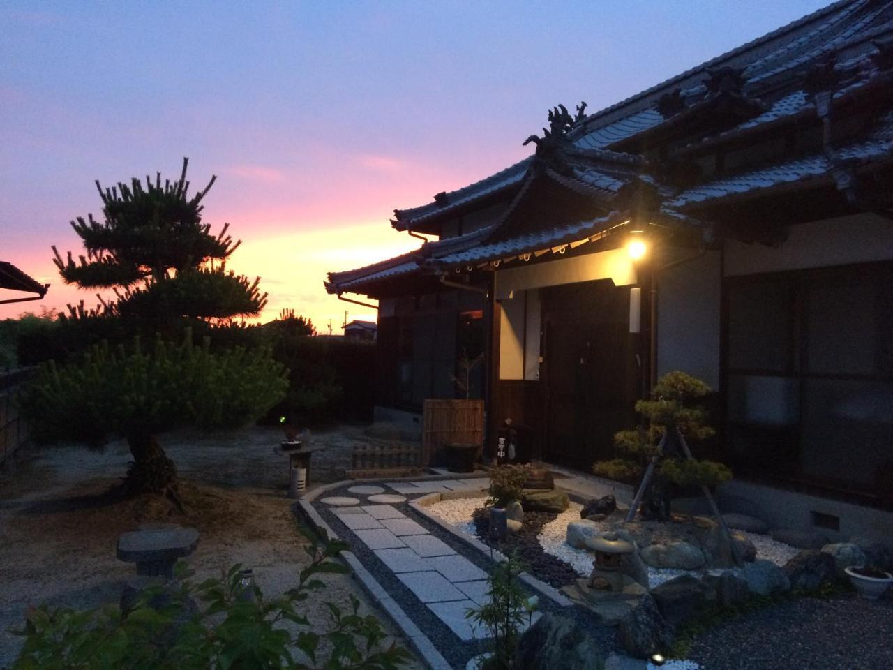 Imabari Railway Station しまなみ海道お宿ぽんぽこ מראה חיצוני תמונה